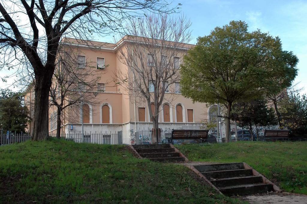 Casa Religiosa Per Ferie Ancelle Del Santuario Hotel Rome Bagian luar foto